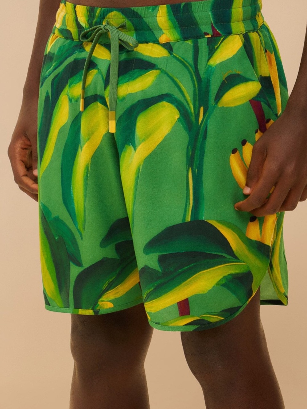 NWT Farm Rio Green Banana Aquarela Shorts Size Large